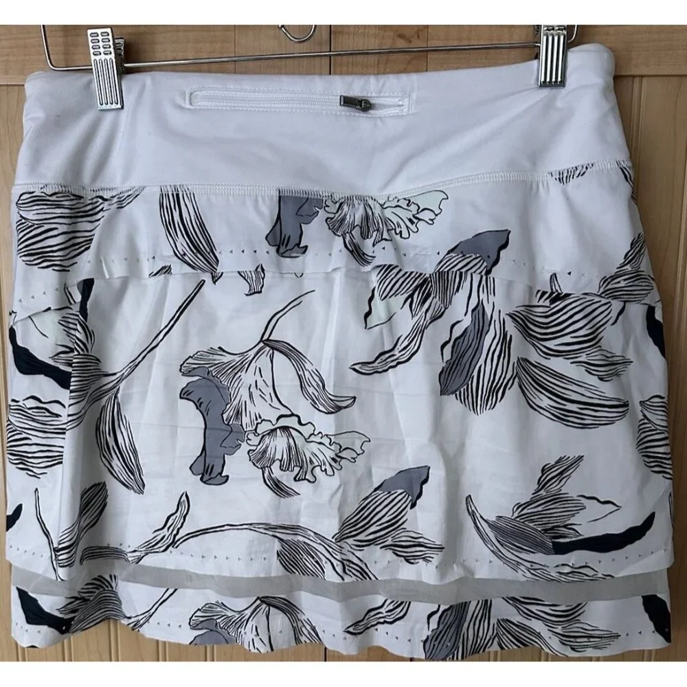 Athleta Floral Laser Run Tennis Skort sz‎ S Sporty Active Performance Golf
